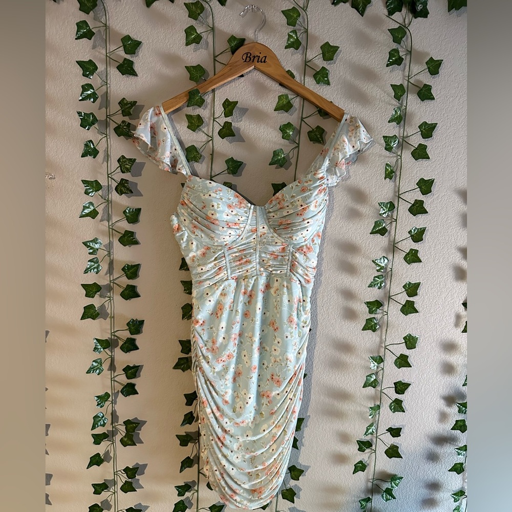 Privy floral print summer dress, size medium
